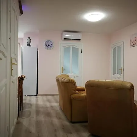 Spokojne W Samym Centrum Apartmán Vratislav